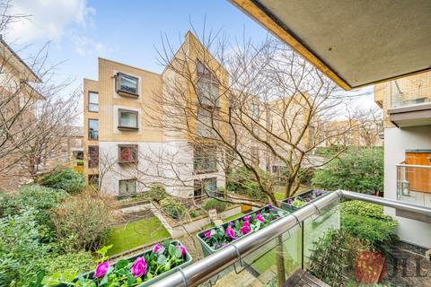 2 bedroom ground floor flat for sale, Granville Road London NW2