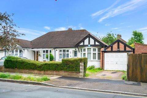 3 bedroom bungalow for sale, Borrowdale Avenue, Harrow, HA3