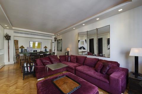 3 bedroom apartment for sale, Upper Grosvenor Street, London, W1K