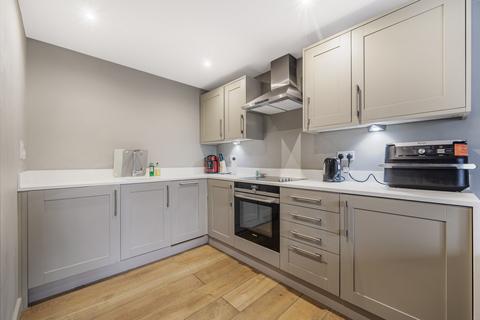 1 bedroom apartment to rent, Gosbrook Road, Caversham, RG4