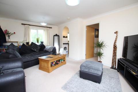 2 bedroom flat to rent, Champs Sur Marne, Bristol BS32