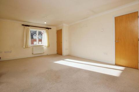 2 bedroom flat to rent, Champs Sur Marne, Bristol BS32