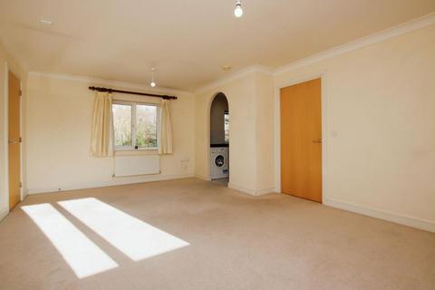 2 bedroom flat to rent, Champs Sur Marne, Bristol BS32