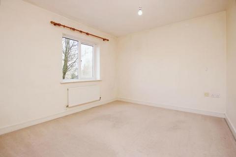 undefined, Champs Sur Marne, Bristol BS32
