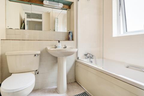 Flat 9, Henrietta Court Bathwick Street, Bath, BA2 6PG