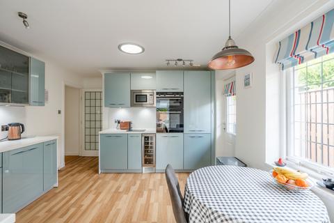4 bedroom detached bungalow for sale, Hillpark Grove, Edinburgh EH4