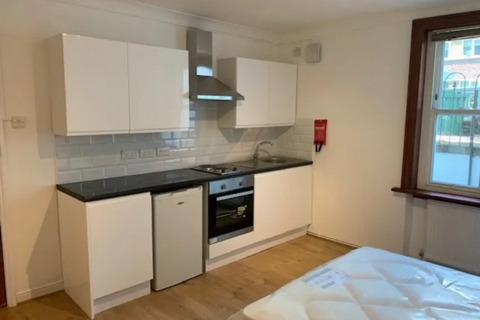 House share to rent, Belsize Road, London NW6