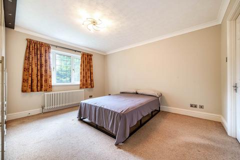 4 bedroom detached house for sale, Manor Park Drive, Wokingham RG40