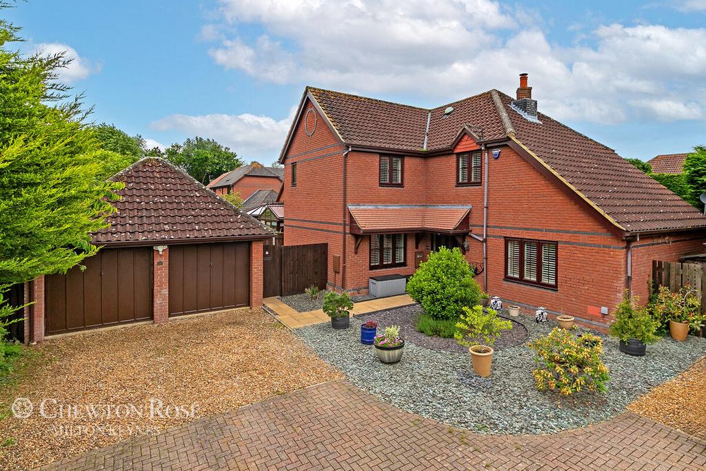 Boyce Crescent, Old Farm Park 4 bed detached house for sale £725,000