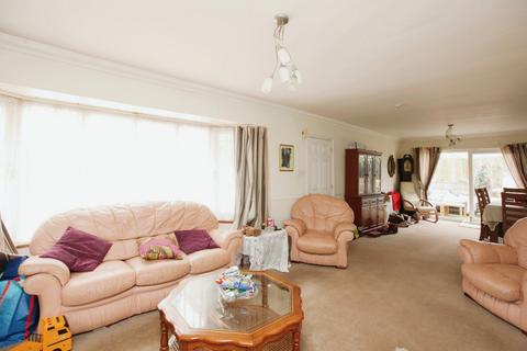 4 bedroom detached bungalow for sale, Brixham Road, Paignton TQ4