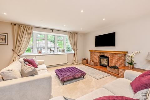 4 bedroom detached house for sale, Grosvenor Road, Medstead, Alton, Hampshire