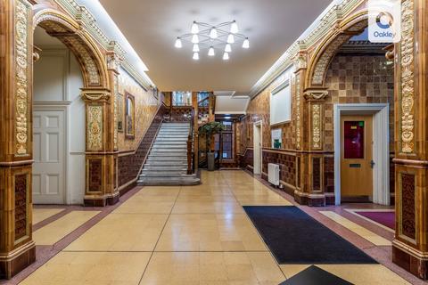 2 bedroom flat to rent, Old College House, Richmond Place BN2