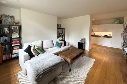 2 bedroom flat to rent, Old College House, Richmond Place BN2