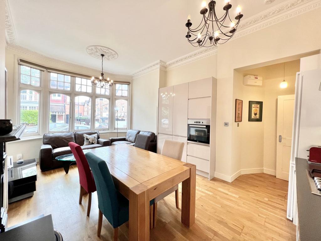 4 Bedroom 2 Bathroom Flat for Rent