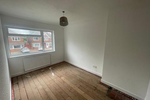 3 bedroom terraced house to rent, Brackenfield Road, Great Barr, Birmingham, B44