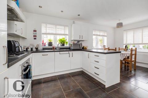 3 bedroom detached house for sale, Willow Close, Norwich NR13