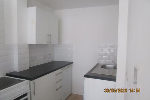 1 bedroom flat to rent, Newlands Road, Glasgow G44