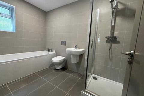 2 bedroom flat to rent, Regency Court, Brentwood, CM14