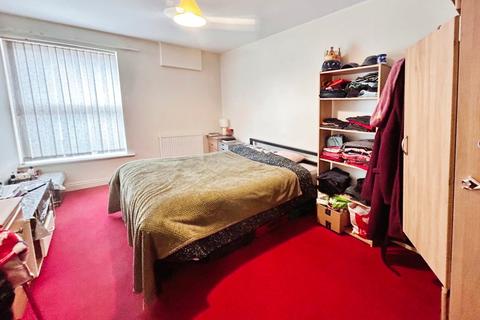 2 bedroom flat to rent, Fitzwilliam Court, Anson Road, Victoria Park, Manchester, M14