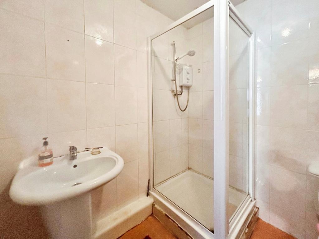 Apartment in Victoria Park, Greater Manchester - More