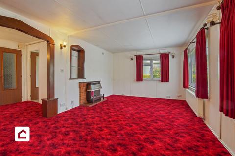 2 bedroom park home for sale, Kestrel Walk Turners Hill Park, Crawley RH10