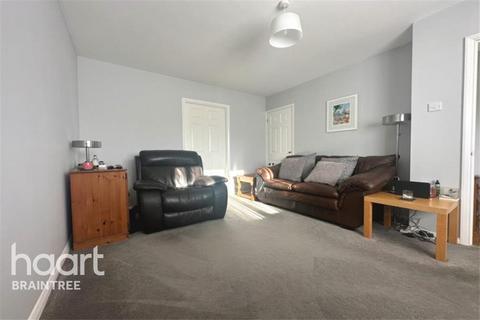 2 bedroom end of terrace house to rent, Ragley Close, Gt Notley