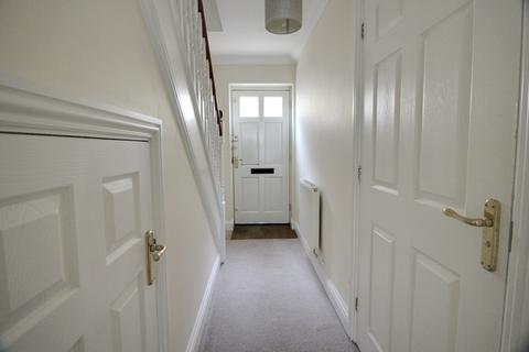 2 bedroom detached house to rent, 17 ROSEMARY LANE