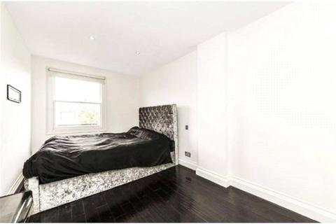 2 bedroom flat to rent, Blenheim Crescent, London