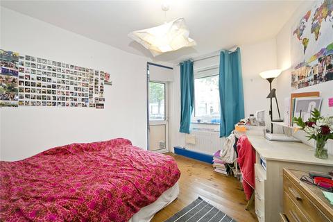 4 bedroom flat to rent, Bayham Street, London