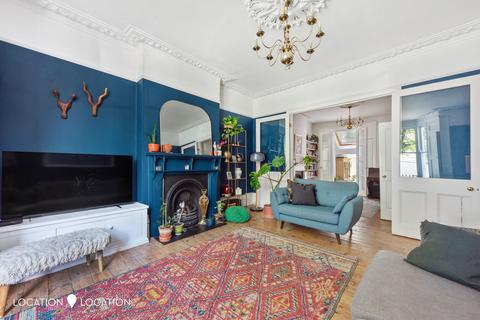29 Foulden Road, London, N16 7UU