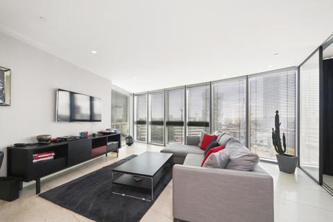 1 bedroom apartment for sale, St George Wharf London SW8