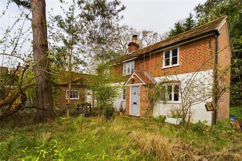 3 bedroom detached house for sale, Kings Road, Silchester, Reading, RG7