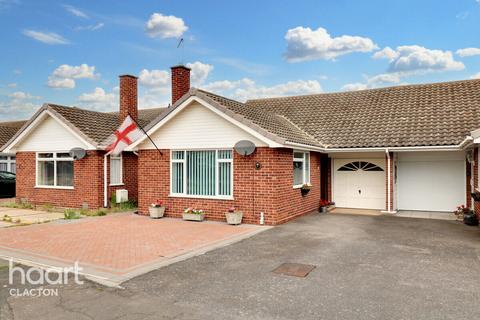 2 bedroom semi-detached bungalow for sale, Turpins Close, Holland-On-Sea