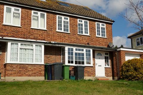 4 bedroom semi-detached house to rent, Barnhill Gardens, Marlow, Buckinghamshire, SL7