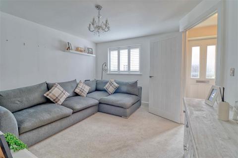 4 bedroom semi-detached house for sale, Clacton on Sea CO16