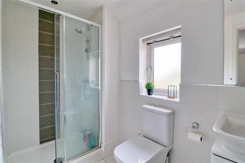 30 Cross Road, Clacton-on-sea, CO16 8GE