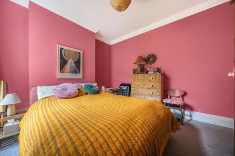 2 bedroom flat for sale, Lawrie Park Road, Sydenham