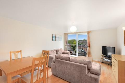 2 bedroom apartment to rent, Glaisher Street London SE8