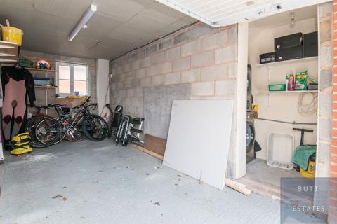 17 Buckingham Road, Exeter, EX2 7QP