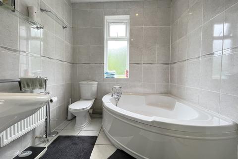 167 Ridgeway Drive, Bromley, BR1 5BX