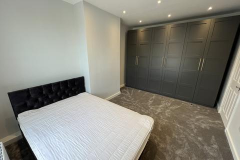 2 bedroom terraced house to rent, Woodside Avenue, Leeds, West Yorkshire, LS4