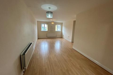 2 bedroom apartment to rent, Halliwell Heights, Walton-Le-Dale, Preston, PR5