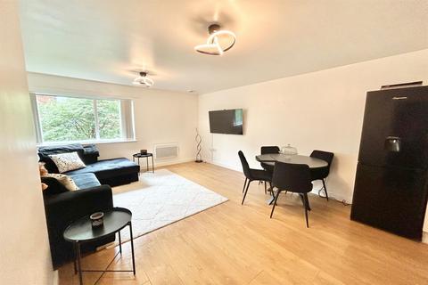 1 bedroom flat to rent, 202/Madison Court, M50