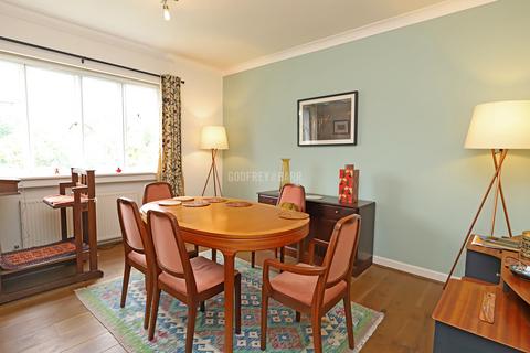 2 bedroom apartment to rent, Hampstead Garden Suburb  N2