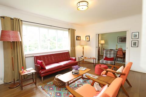 2 bedroom apartment to rent, Hampstead Garden Suburb  N2