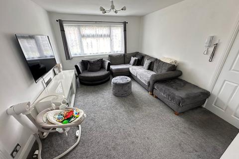 2 bedroom apartment for sale, Whipperley Way, Luton, Bedfordshire, LU1 5LJ