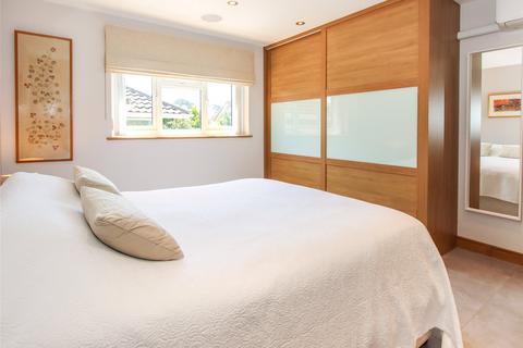 2 bedroom bungalow for sale, Linden Way, Lymington, Hampshire, SO41