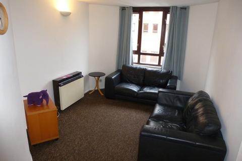 2 bedroom apartment to rent, New City Road, Glasgow G4