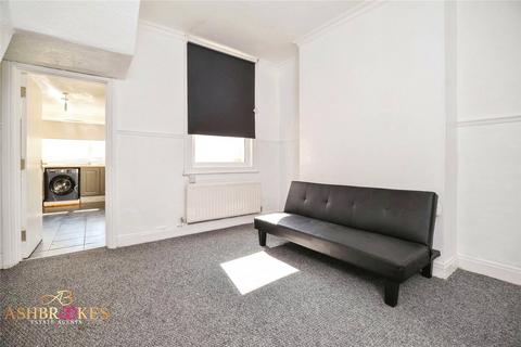 3 bedroom terraced house to rent, Laycock Street, Middlesbrough TS1