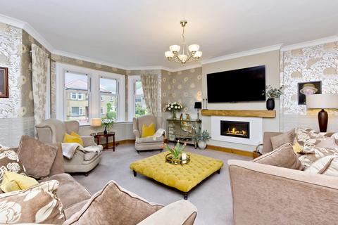 4 bedroom flat for sale, 23 Hailes Grove, Edinburgh, EH13 0NE